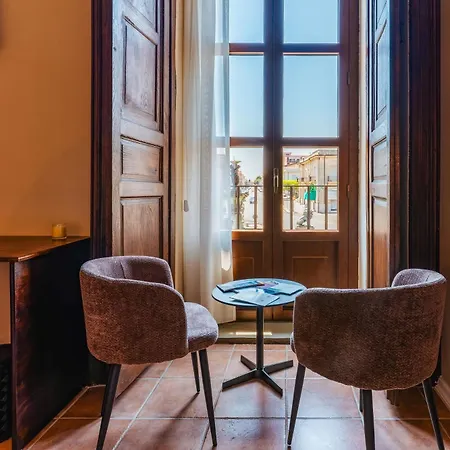 לינה וארוחת בוקר Casa Bohemien 3*